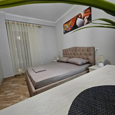 Daily Center Apartment Durres